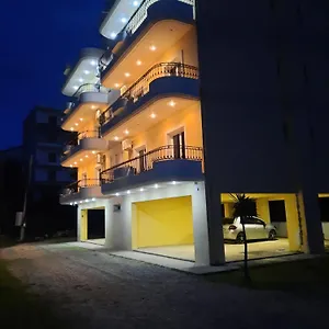  Apartment Amarildo
